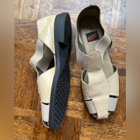 Aerosoles Leather Vintage Fisherman Sandals - Picture 11 of 11